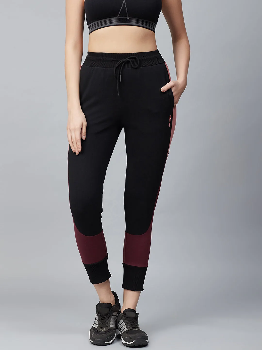 Alcis Women Black Slim Fit Colourblocked Cropped Joggers