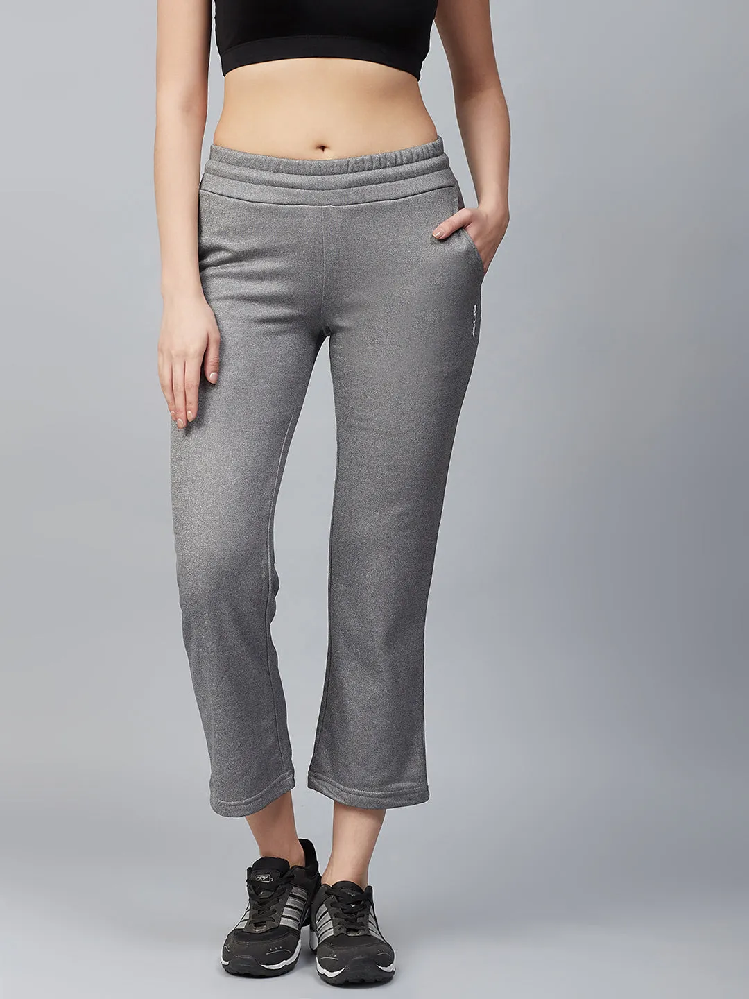 Alcis Women Grey Solid Cropped Track Pants