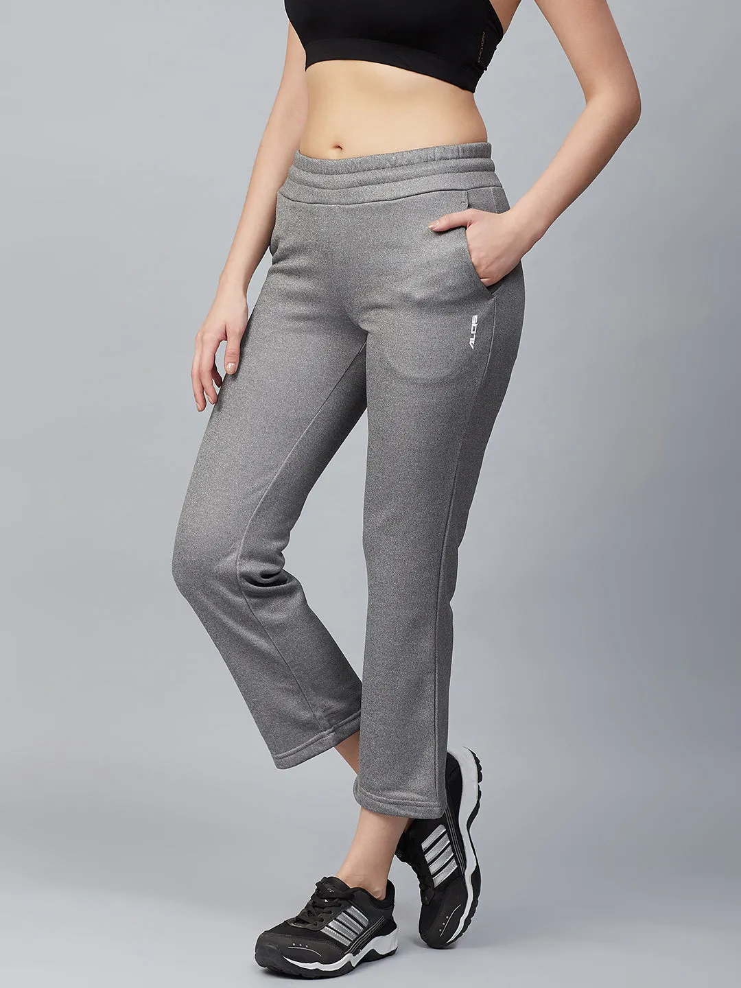 Alcis Women Grey Solid Cropped Track Pants