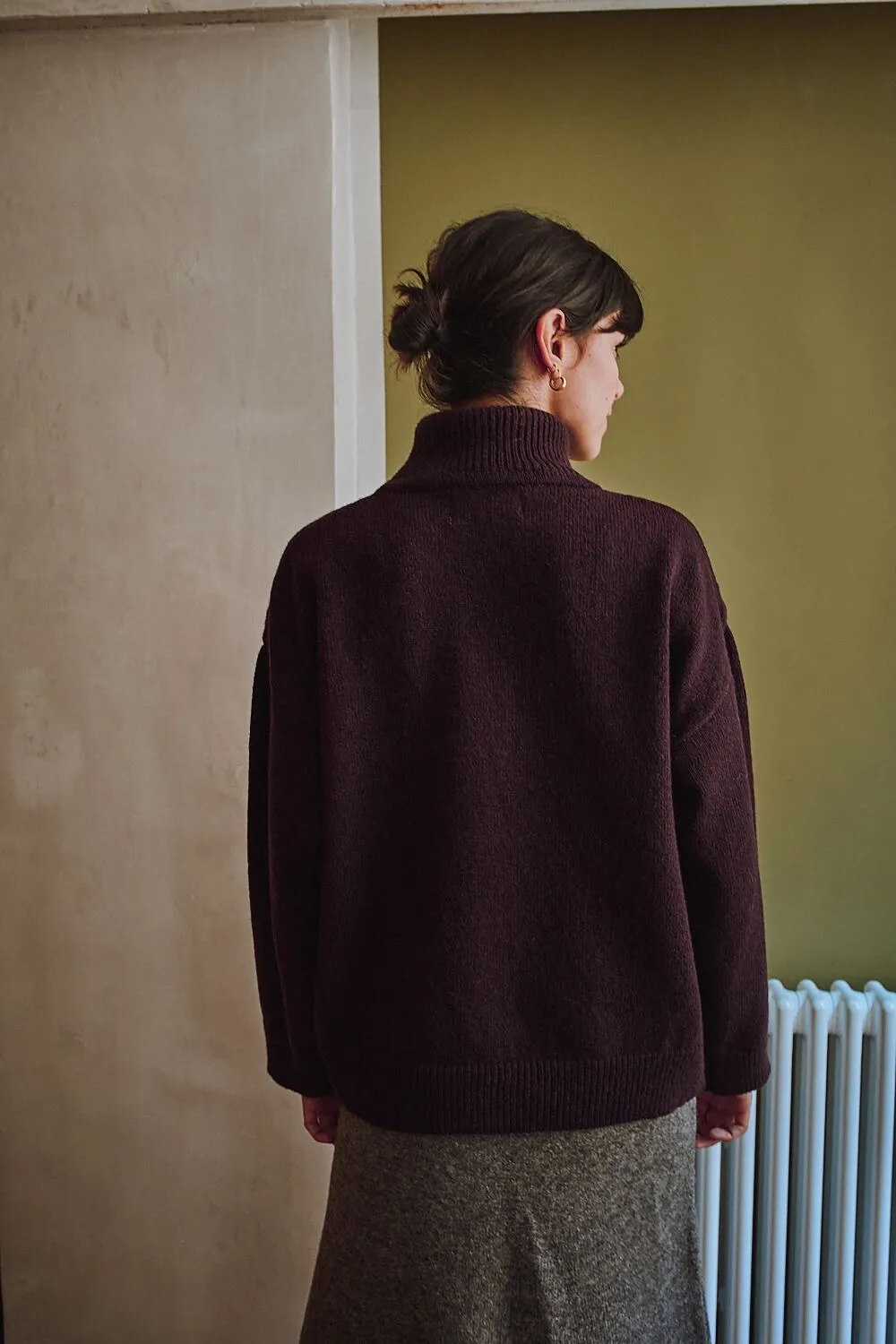 MICHELLE Lightweight Turtleneck Sweater in Merino Wool - Plum