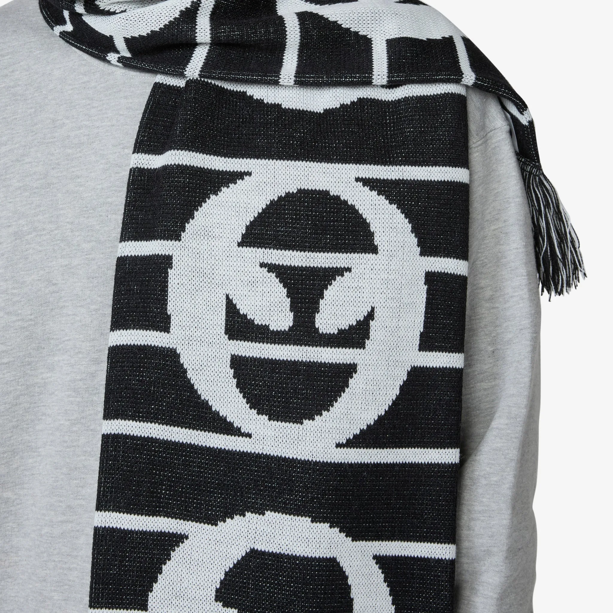 No Problemo Striped Scarf Black