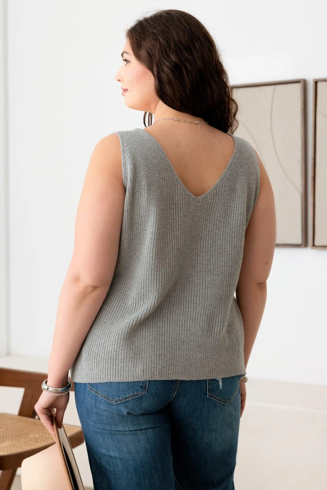 Plus Size Sleeveless V-Neck Sweater Top