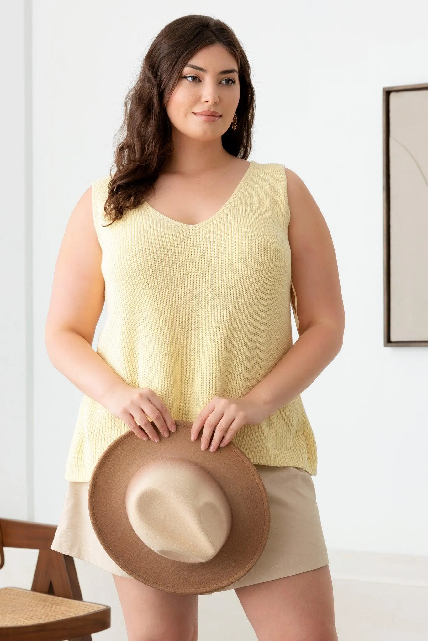 Plus Size Sleeveless V-Neck Sweater Top