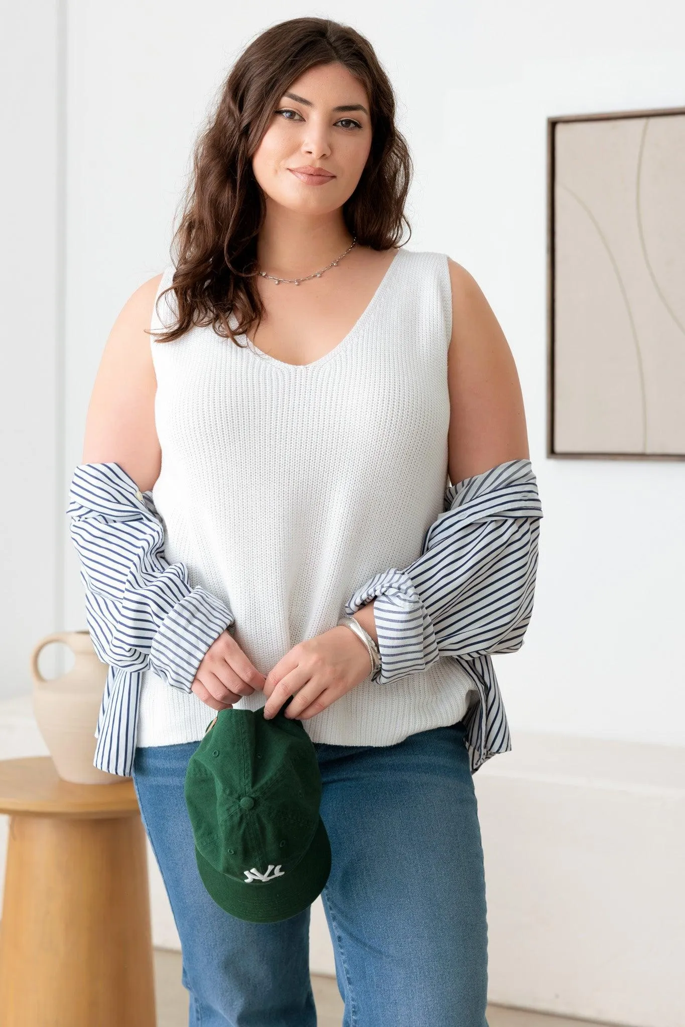 Plus Size Sleeveless V-Neck Sweater Top