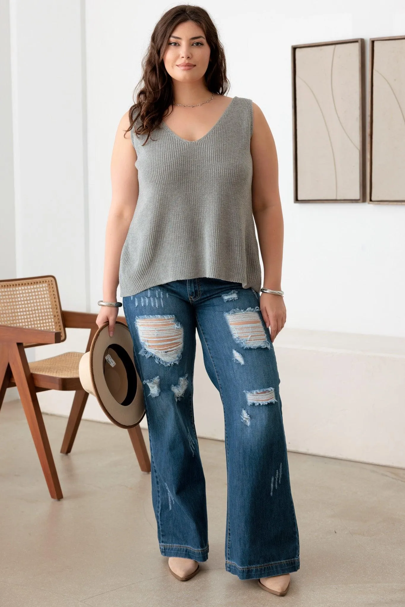 Plus Size Sleeveless V-Neck Sweater Top