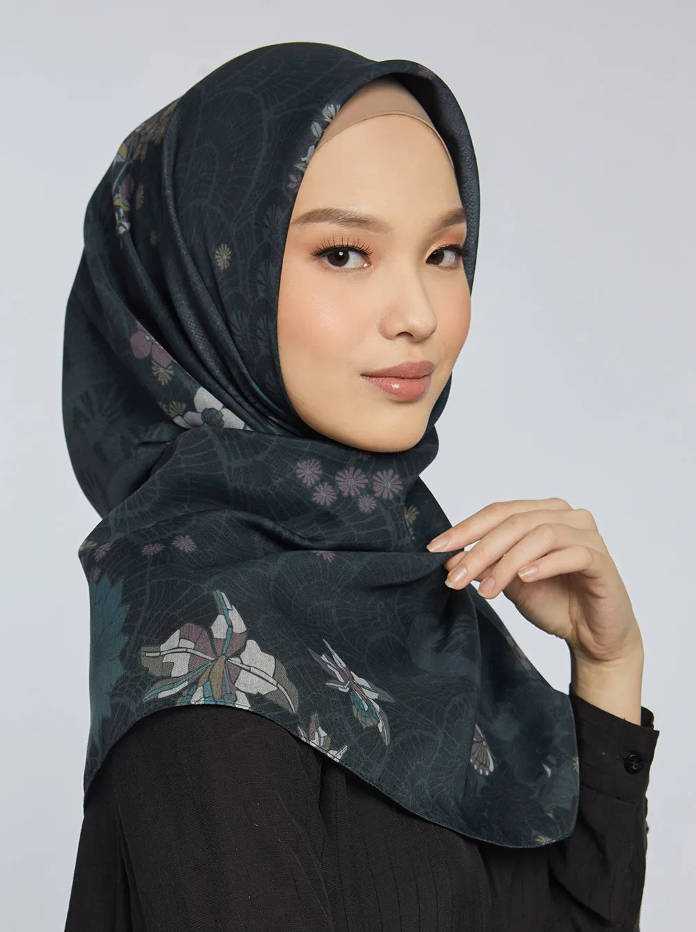 TELLA SCARF CHARCOAL