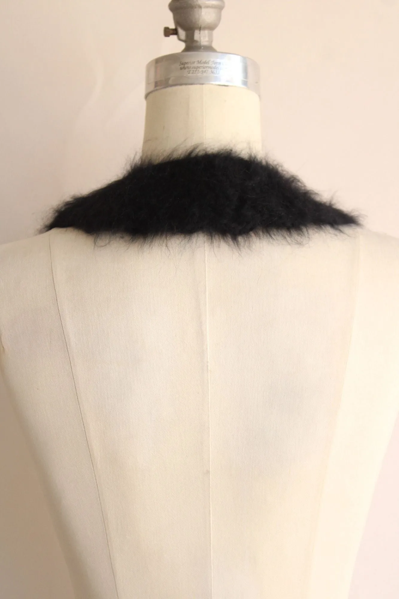 Vintage 1950s Black Knit Angora or Mohair Removable Collar With Tie