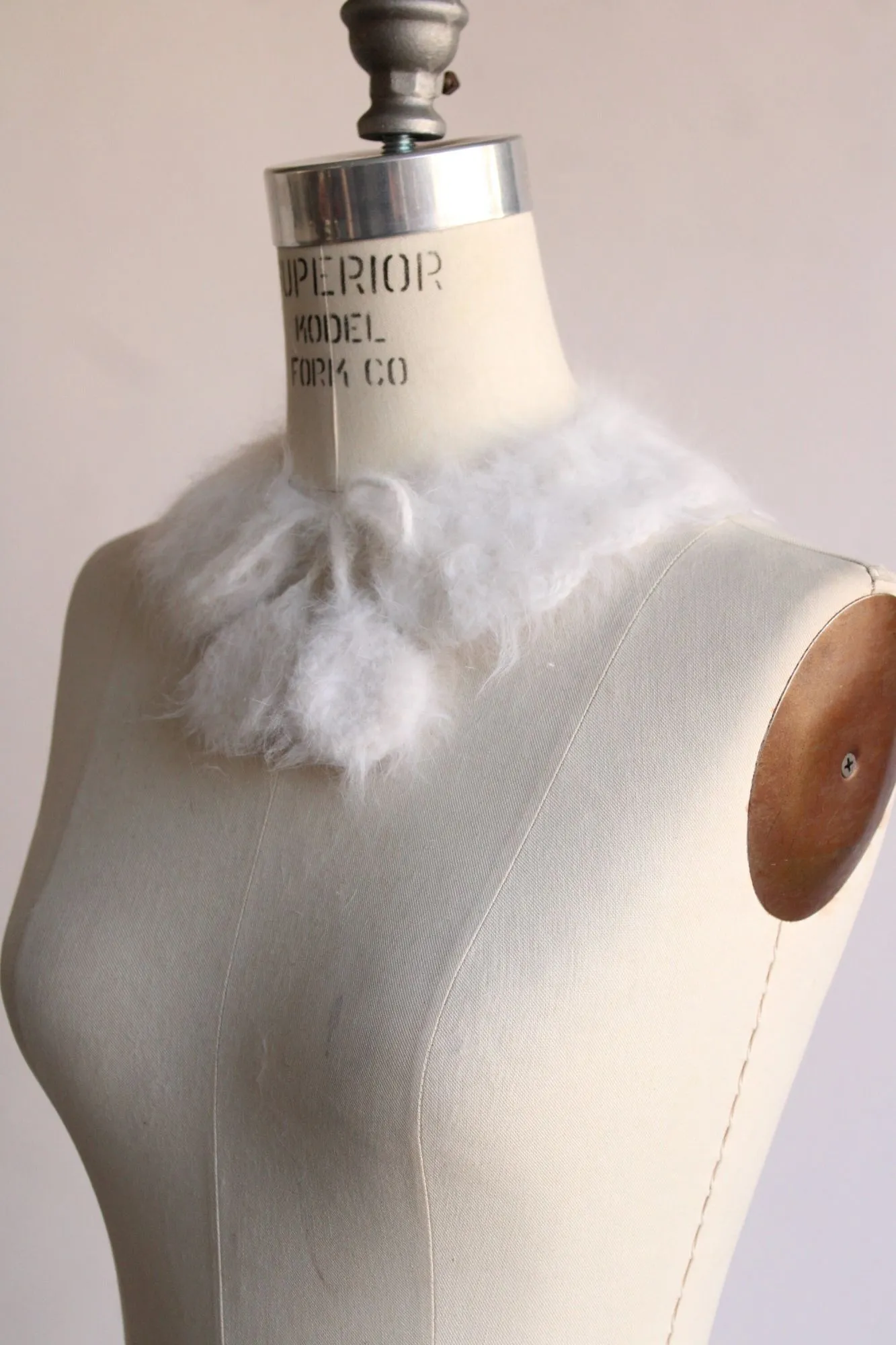 Vintage 1950s White Angora Collar