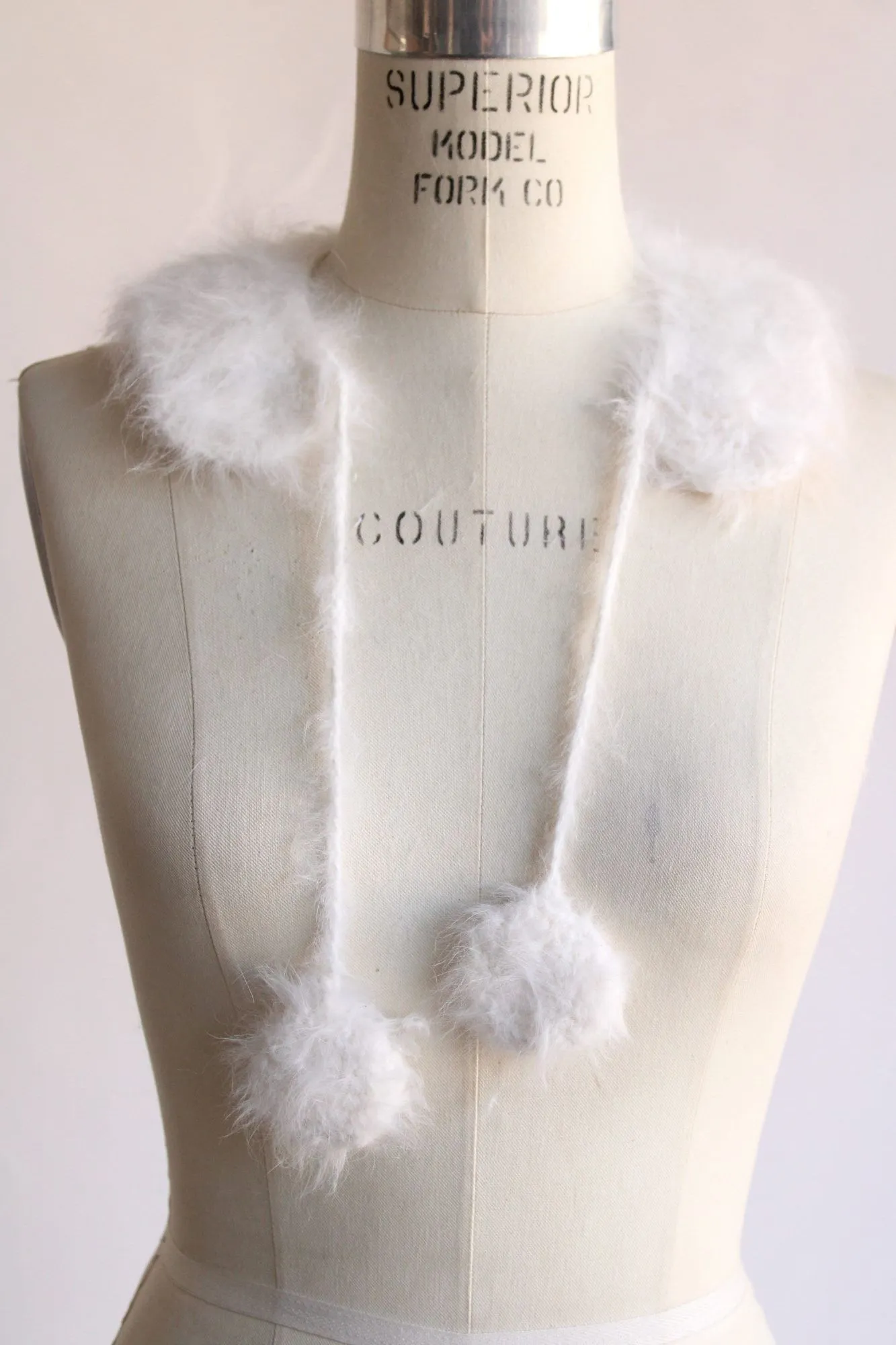 Vintage 1950s White Angora Collar