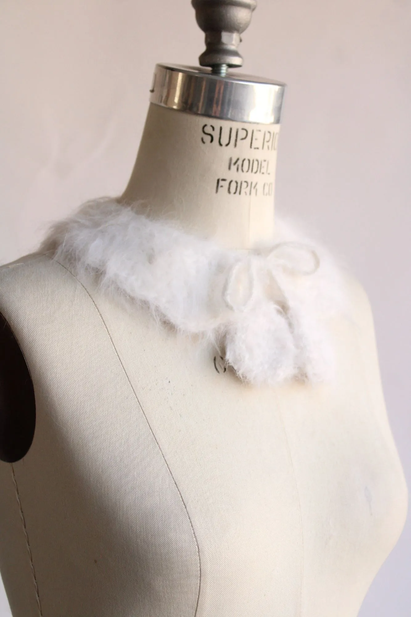 Vintage 1950s White Angora Collar