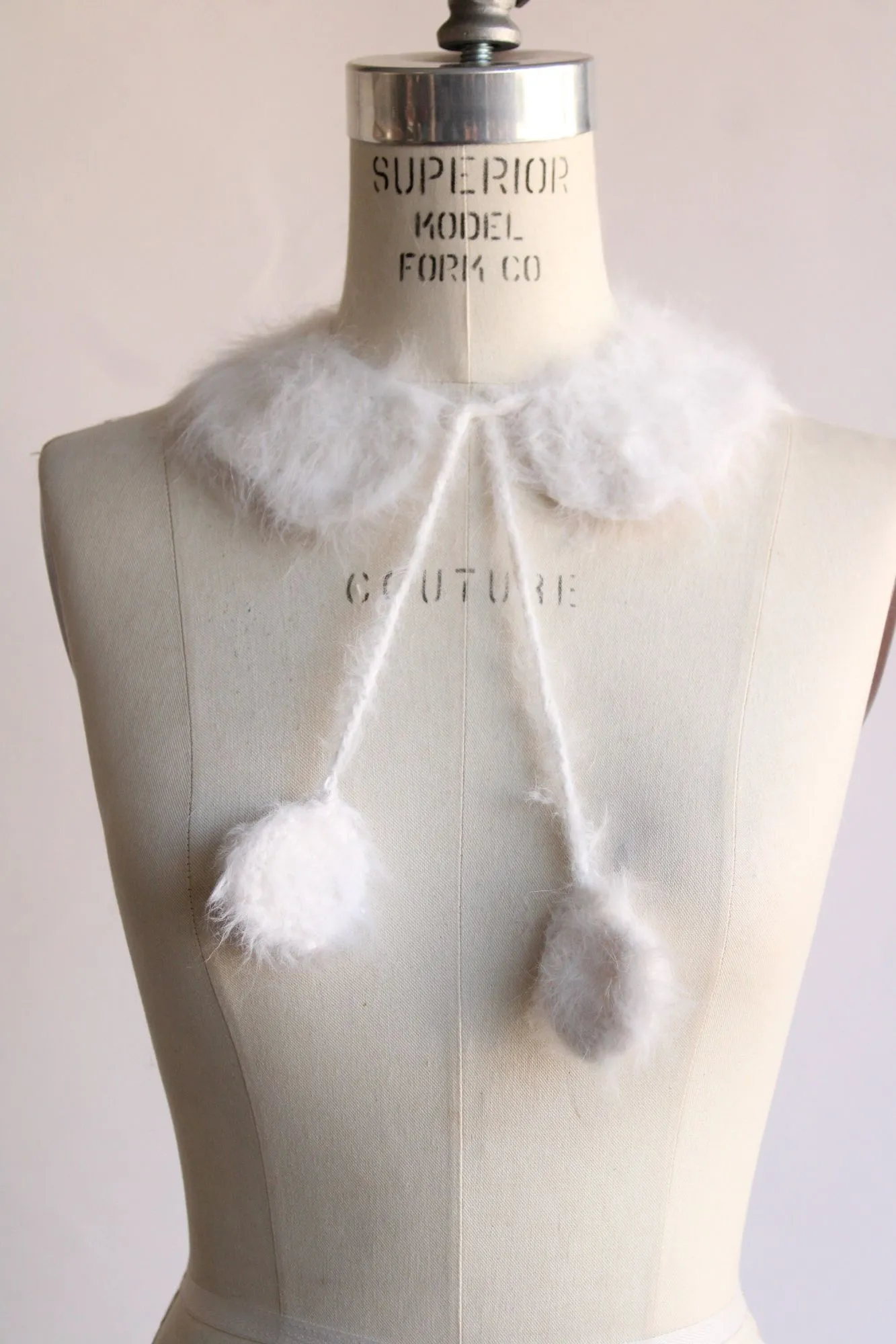 Vintage 1950s White Angora Collar