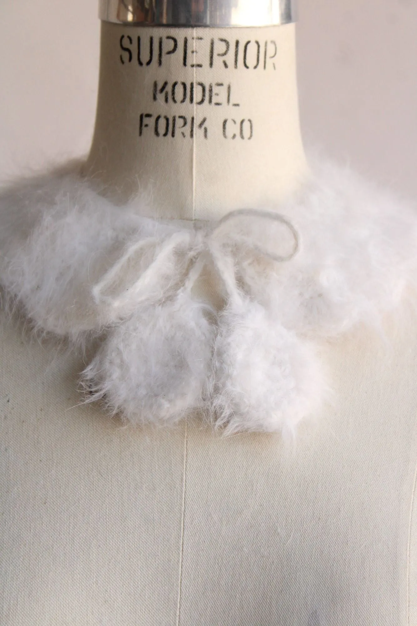 Vintage 1950s White Angora Collar