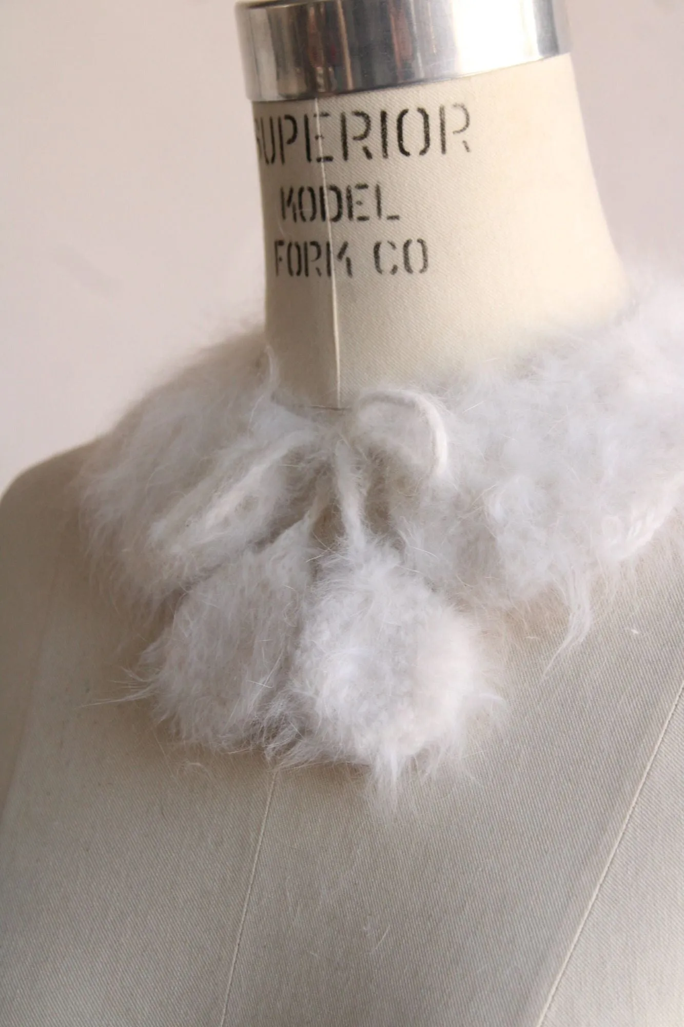 Vintage 1950s White Angora Collar