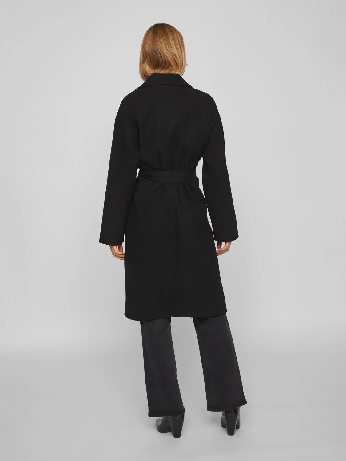 VIPOKO Coat - Black