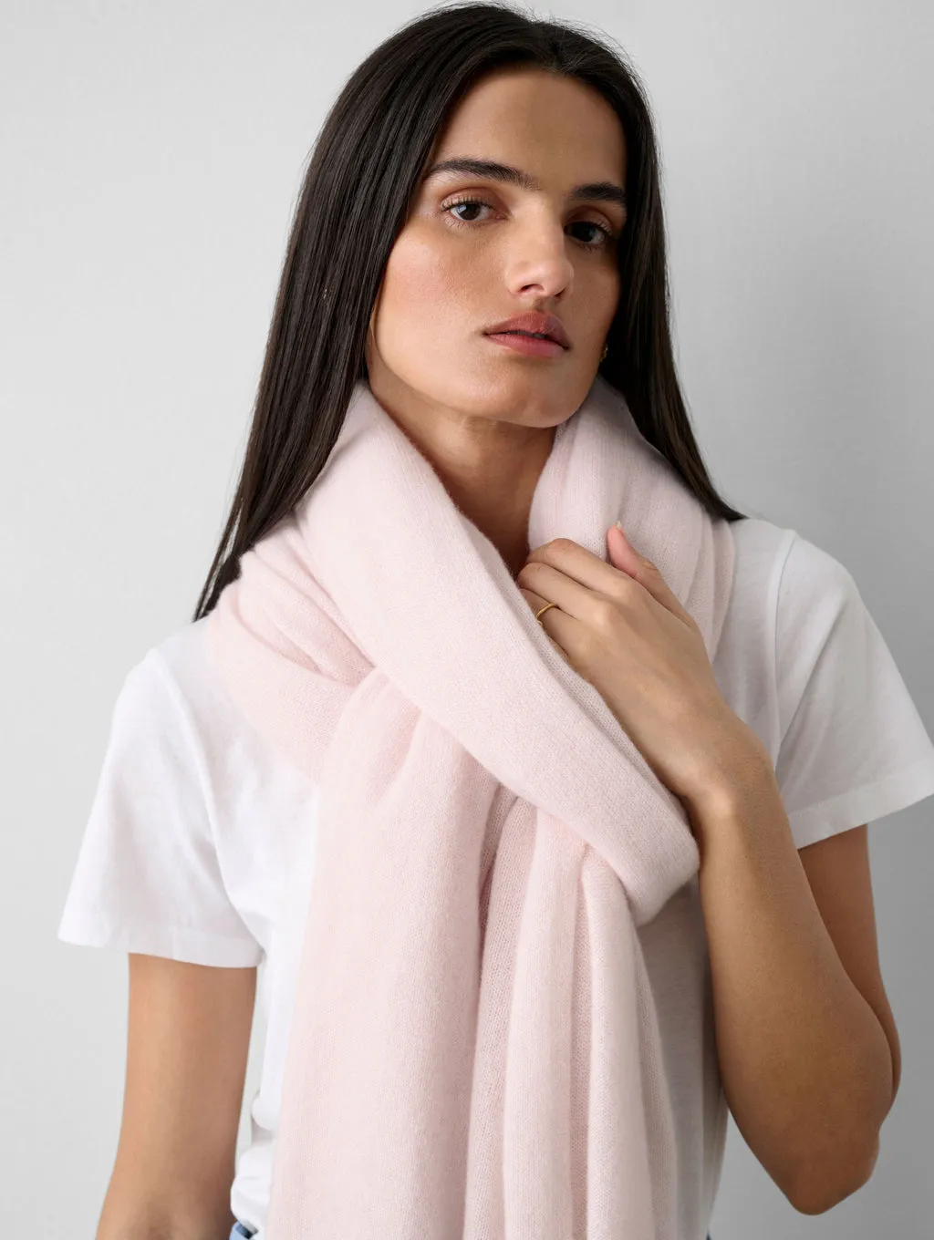 White   Warren - Cashmere Travel Wrap in Pink Sand